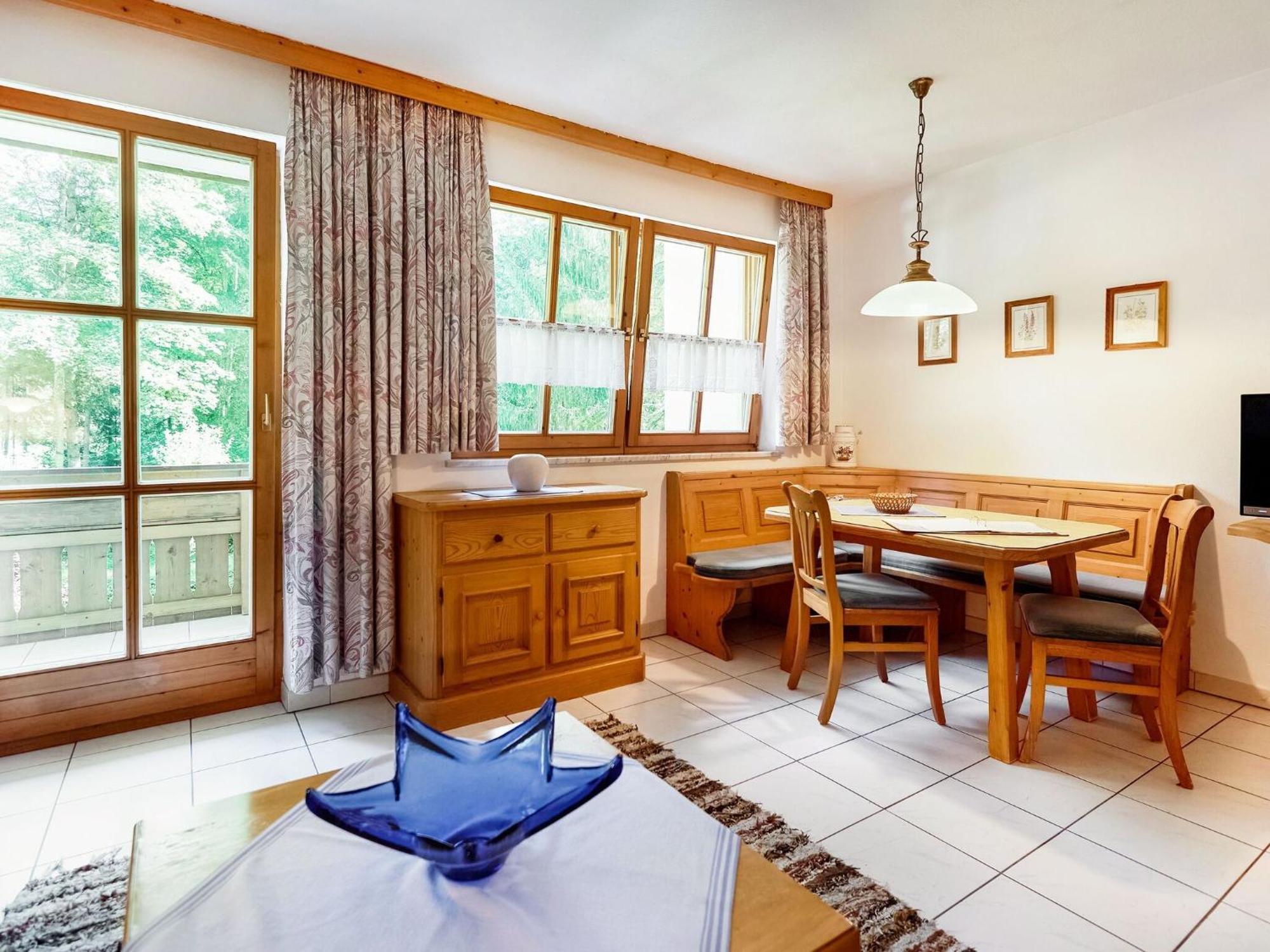 Apartment With Balcony In Schoenau Am Koenigssee ภายนอก รูปภาพ