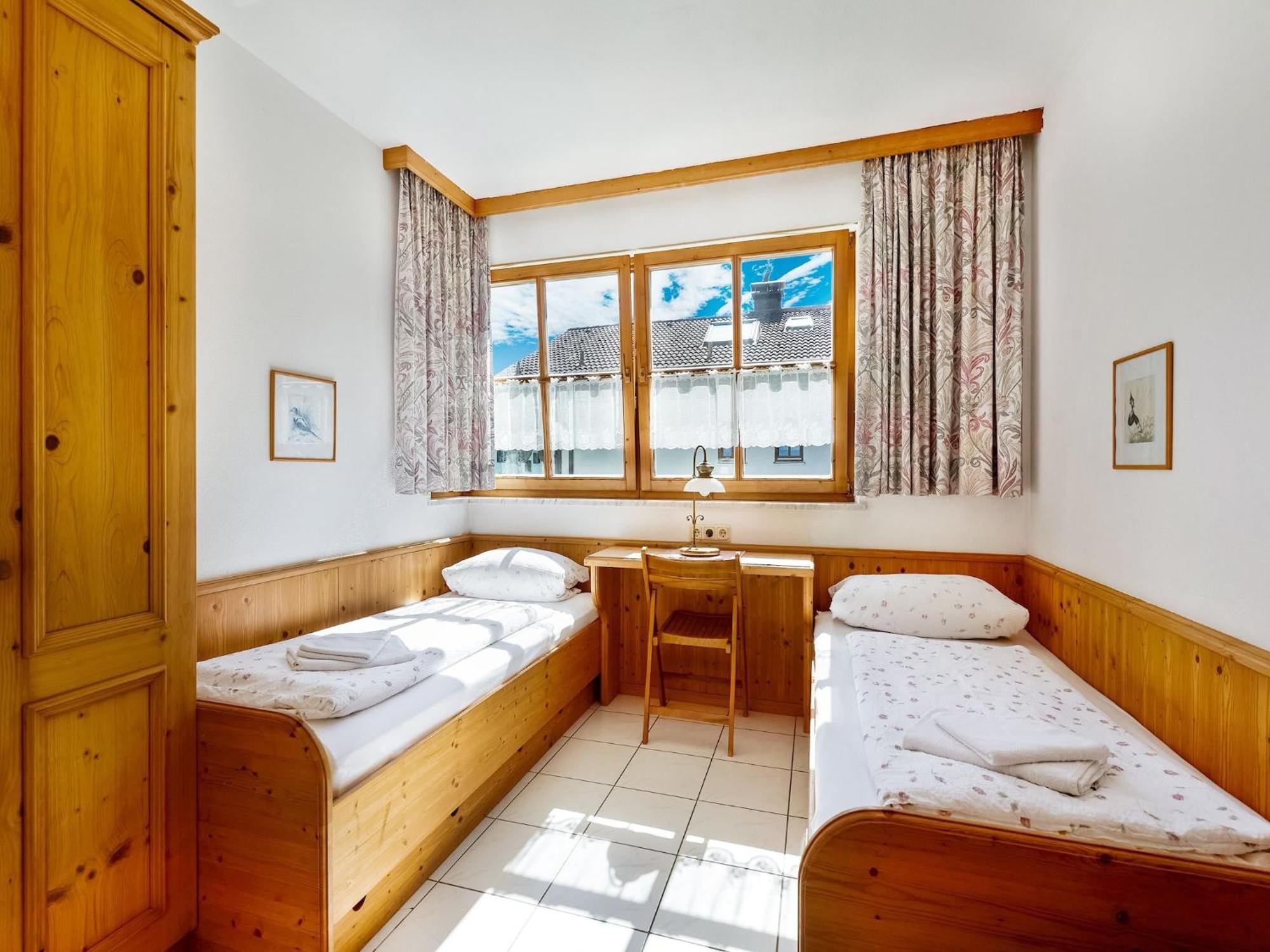 Apartment With Balcony In Schoenau Am Koenigssee ภายนอก รูปภาพ